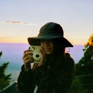 Meet your Posher, Hailey